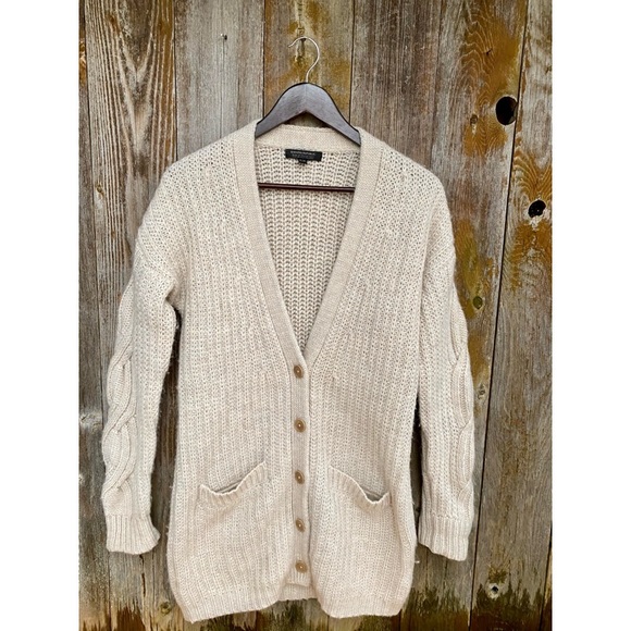 Banana Republic Sweaters - BANANA REPUBLIC wool& alpaca chunky knit cardigan